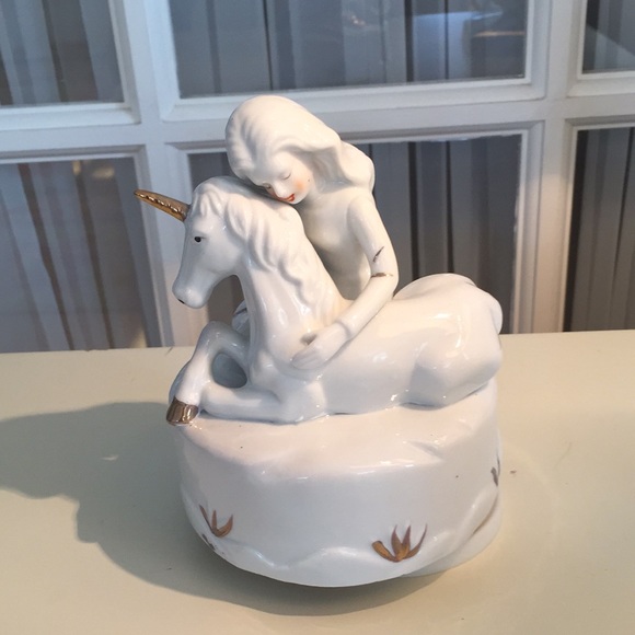 Other - Porcelain Music Box Unicorn & Lady Turns